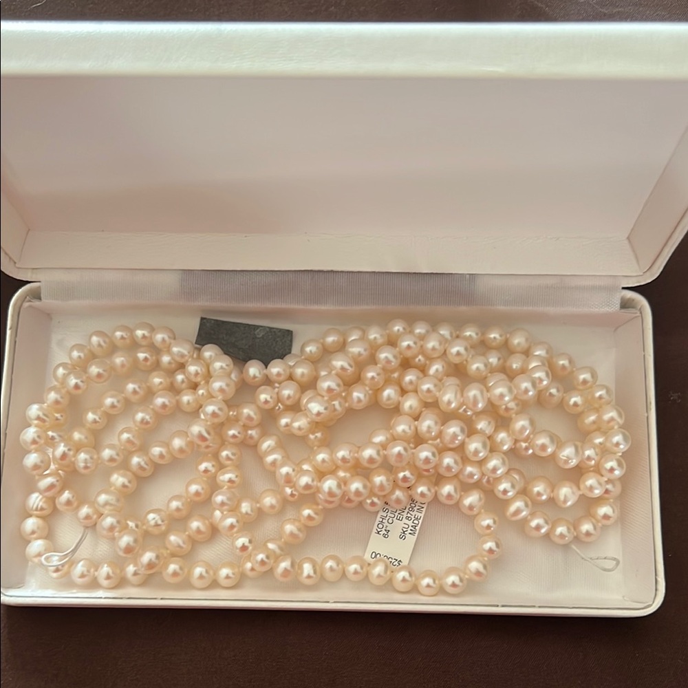 Elegant Pearl Necklace Set